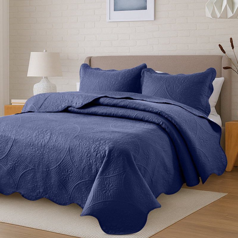 Floral Embossed Quilted Bedspread Set, Oversized and Lightweight Bedding Set with Pillow Shams, Navy