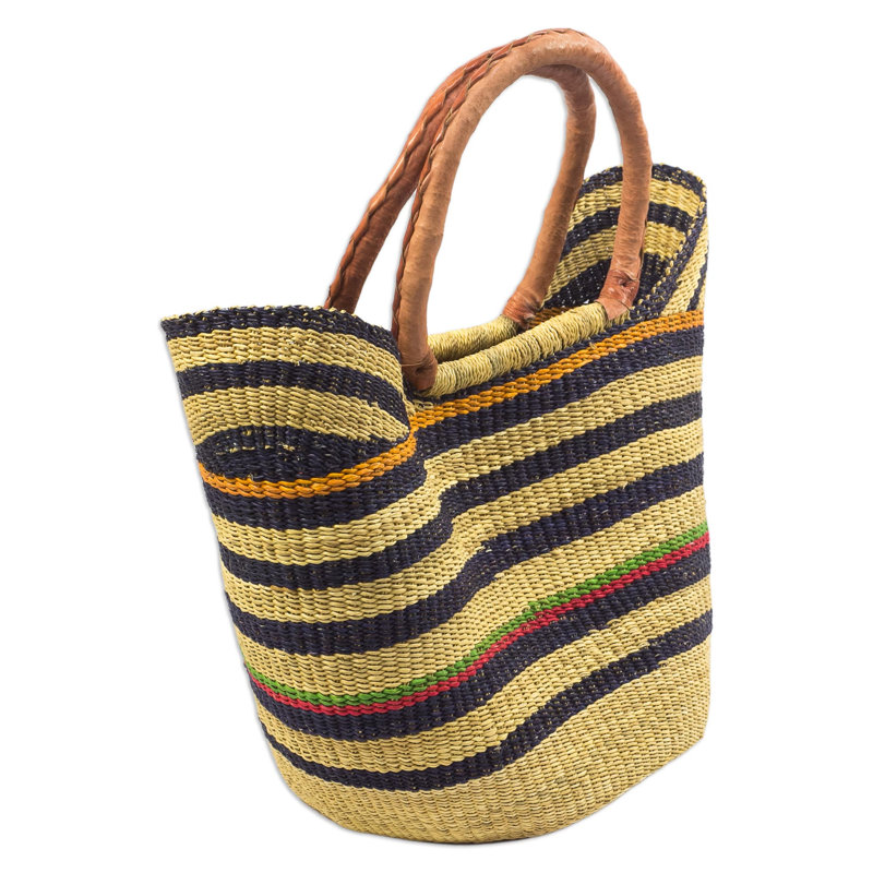 Panier en raphia 100% fait à la main