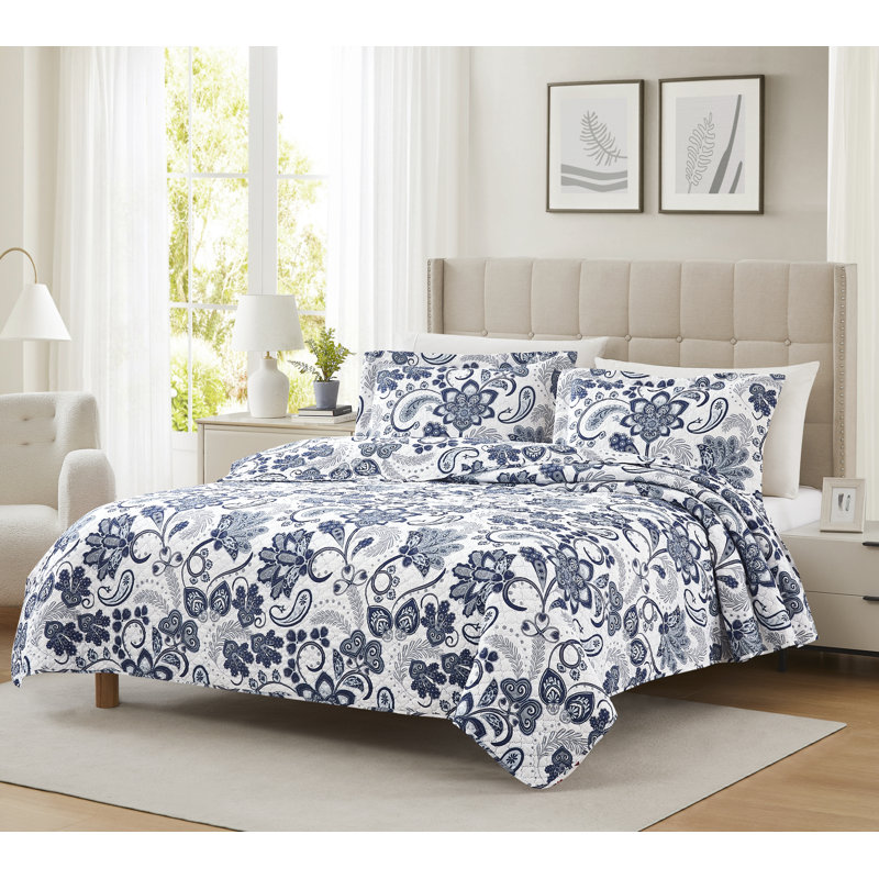Mayfair Paisley Quilt, Queen Quilt + 2 Standard Shams