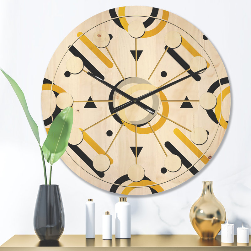 Horloge murale tendance en bois à motif triangulaire I, Moyenne