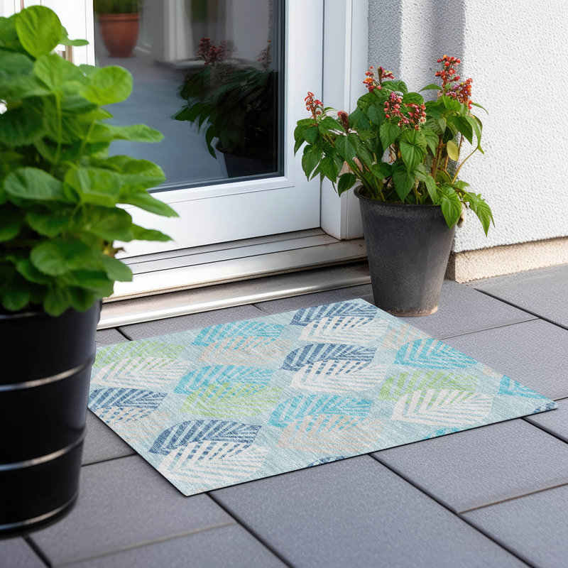 Tapis d'intérieur / extérieur antidérapant Neysa, Rectangle 1 pi 8 po x 2 pi 6 po