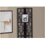 Quatre tablettes d'angle à quatre couches, des tablettes en bois beige et une structure en métal noir, convenant à un usage au bureau-270719007