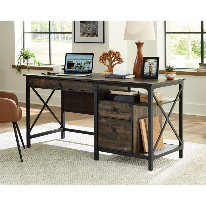Bureau d'ordinateur Steel River