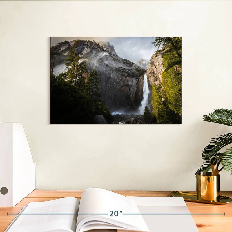 Alvord orageux à Yosemite, H 8 po x l 12 po