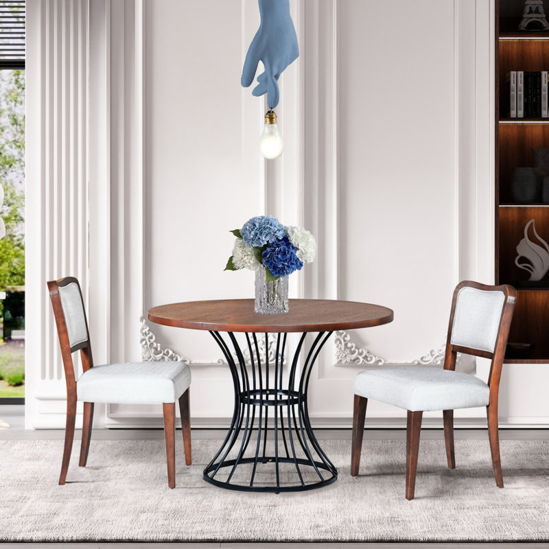Table ronde en chêne de 42 po et 2 chaises rembourrées, surface en grattoir, base en fer robuste pour les repas dans la cuisine avec teinture frottée à la main, petite pièce confortable et mate