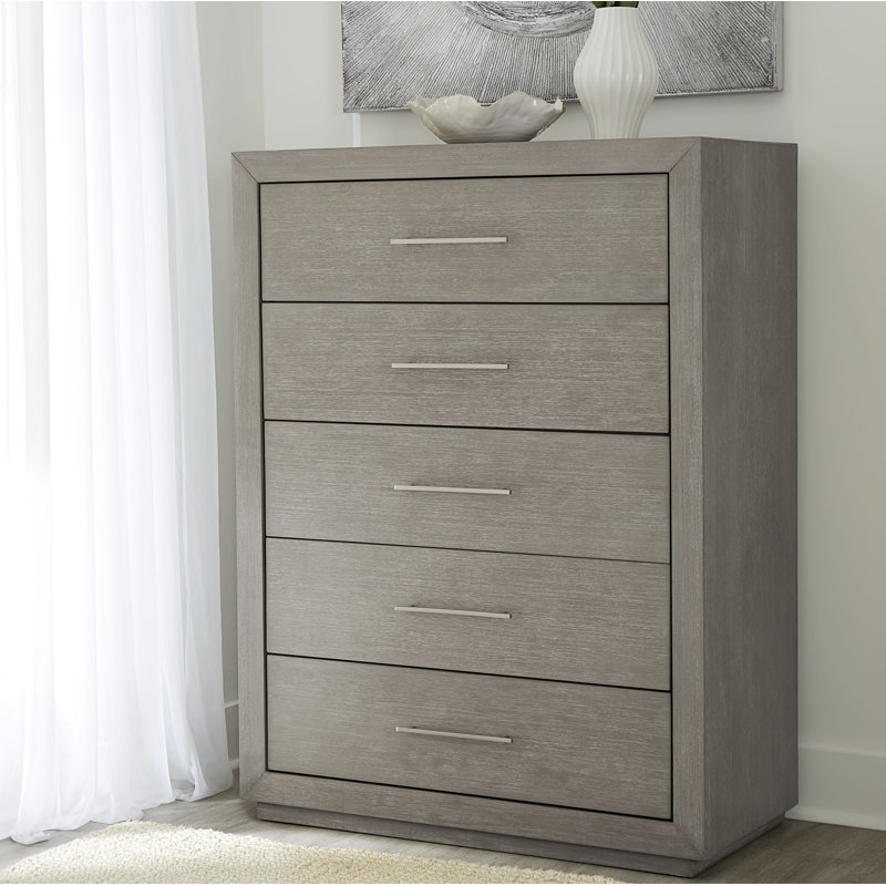Argene Maseo 5 - Drawer Dresser