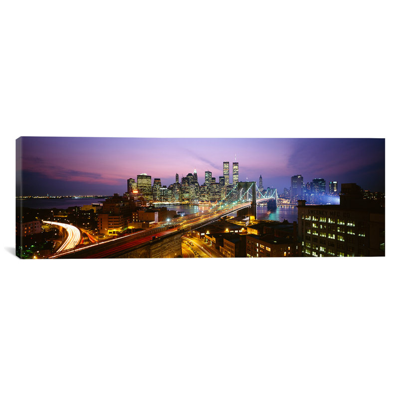 « immeubles allumés the night world trade center new york », reproduction de photo sur toile, H 12 po x l 36 po x P 1,5 po