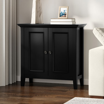 Armoire de rangement basse en bois massif l 32 "avec tablettes réglables Nash