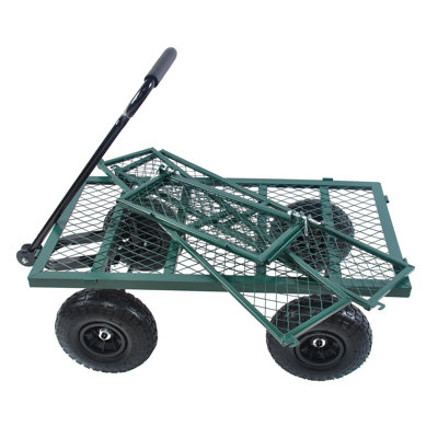 Les chariots de chariot de jardin facilitent le transport du bois de chauffage (vert)