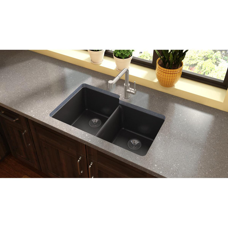 Évier de cuisine à double cuve encastrable l 33 po x l 21 po Quartz Luxe, Caviar