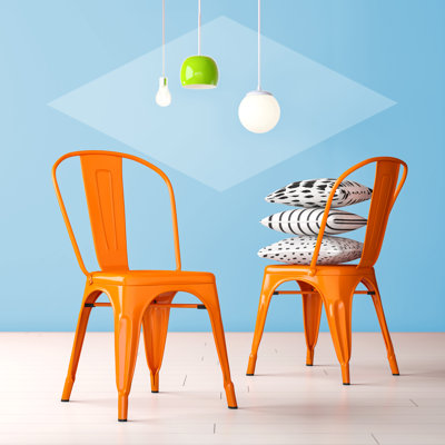 Chaise de salle à manger empilable