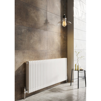 Uxbridge Horizontal Traditional Colosseum Radiator