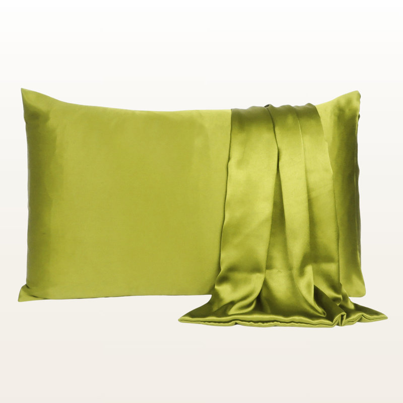 Un ensemble de deux taies d'oreiller en satin soyeux par Trio, Rectangle H 29,72 po x l 19,72 po, Citronnelle
