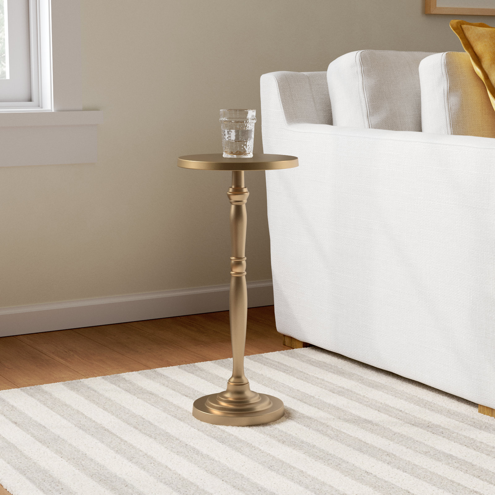 Aracena 10" End Table, Antique Gold