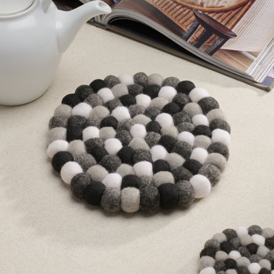 MODWOOL 8" Hand-Knit Wool Round Trivet (Neutrals)