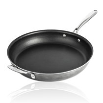 Order a Square Frying Pan That Sears in Fewer Batches, Buy the CLASSIC  Square Nonstick Fry Pan at SCANPAN