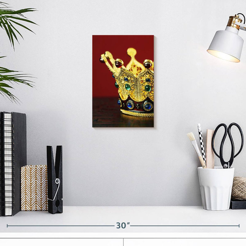 Kerner Kingly Crown, 12" H x 8" W
