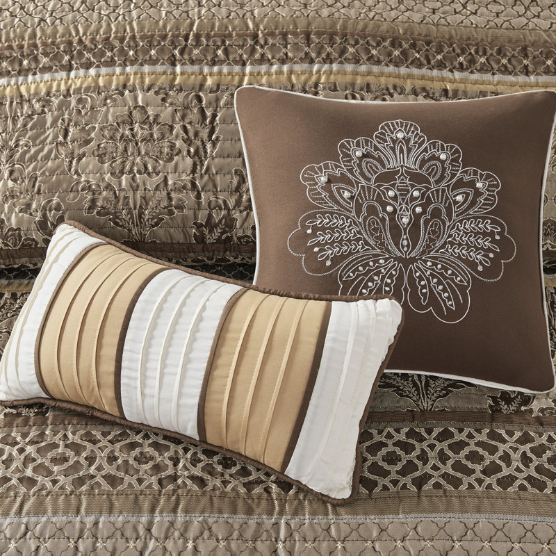 Courtepointe 6 pièces - brun / or, motifs à rayures, coutures, coussins décoratifs inclus, détails de la feuille et du coussin brodé