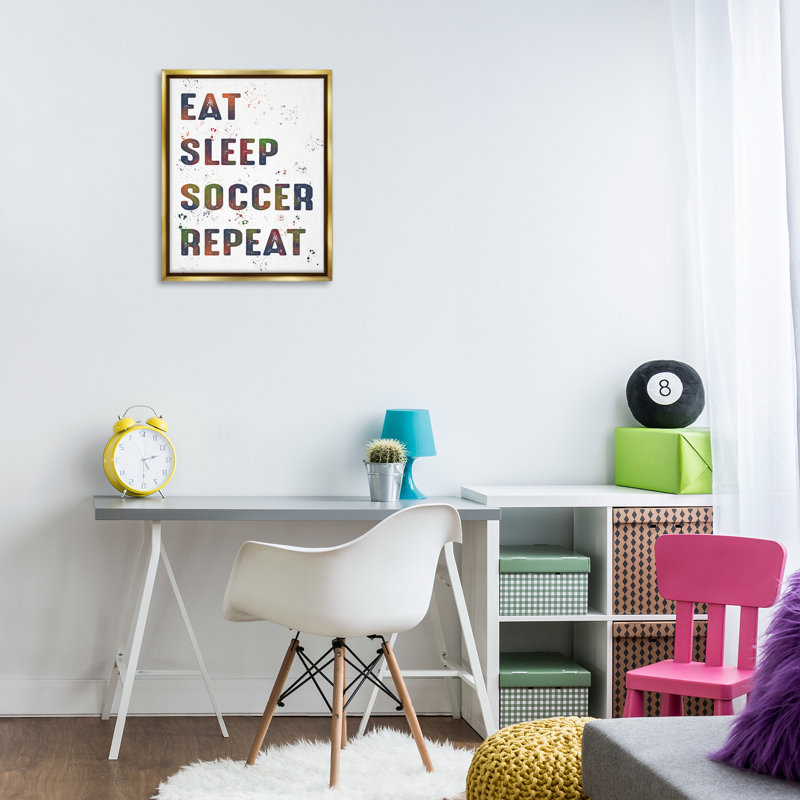Cadre flottant Eat Sleep Soccer Repetition, design par Marcus Prime, H 21 po x l 17 po, Cadre flottant métallique doré