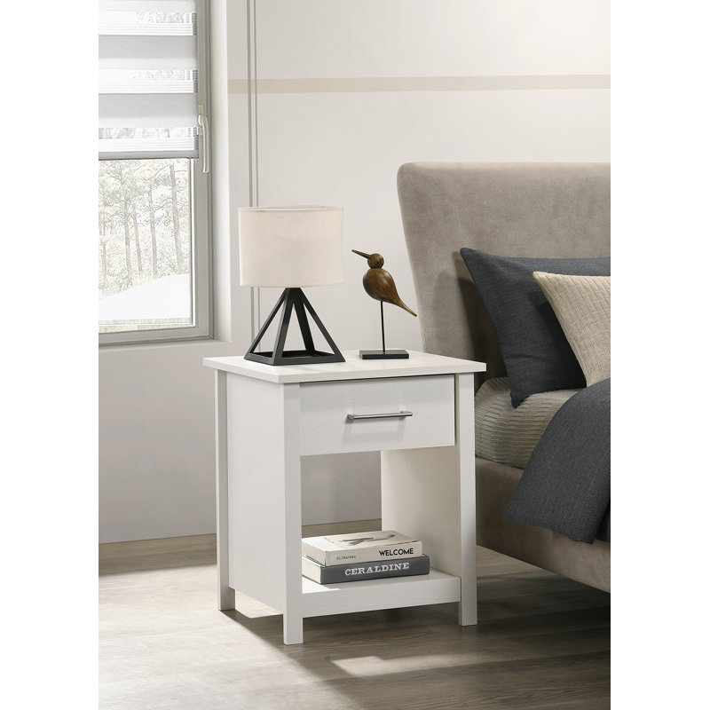 20"W White 1-Drawer Nightstand Bedside Table, White