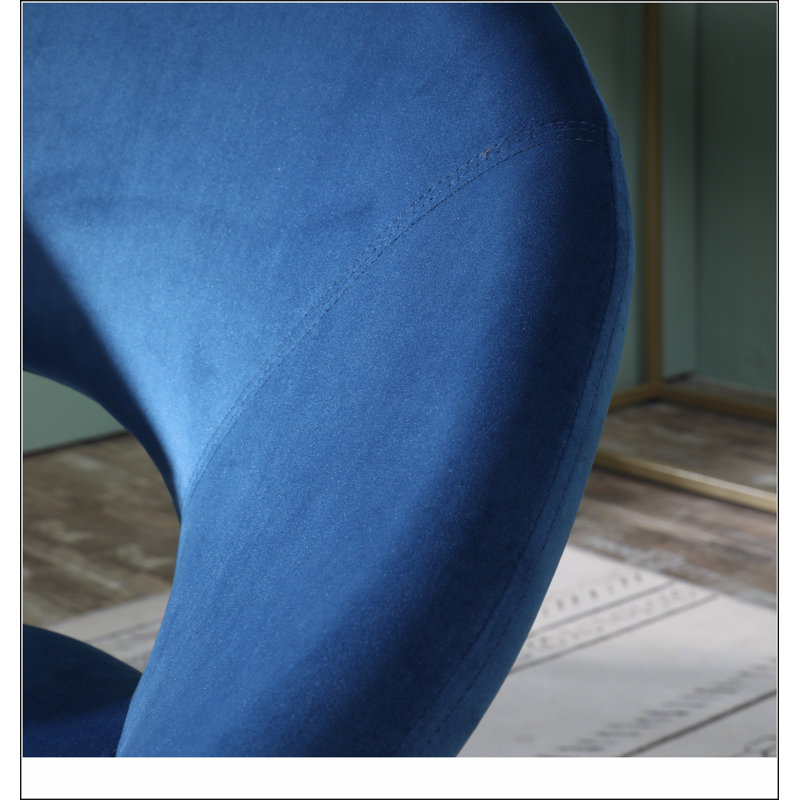 Chaise d'appoint rembourrée en velours soyeux Slatina, Velours bleu