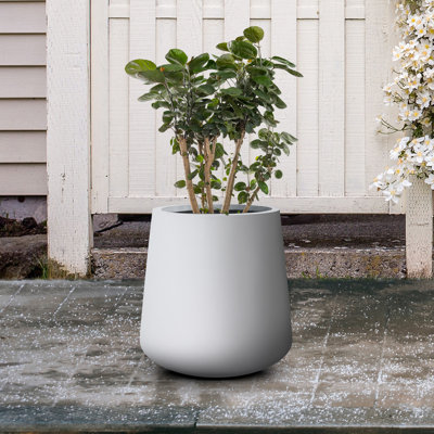 Krute Pot Planter