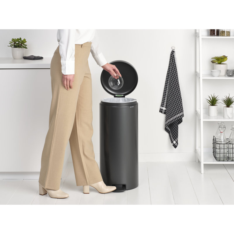 Brabantia NewIcon Step On Trash Can, 8 Gallon (30 Liter), Confident Gray