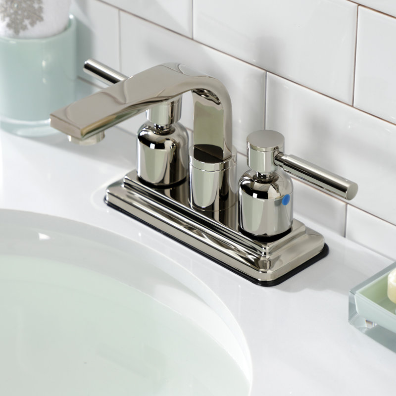 Robinet de salle de bain central à deux poignées à fixation sur comptoir 2 trous Kingston, Nickel poli