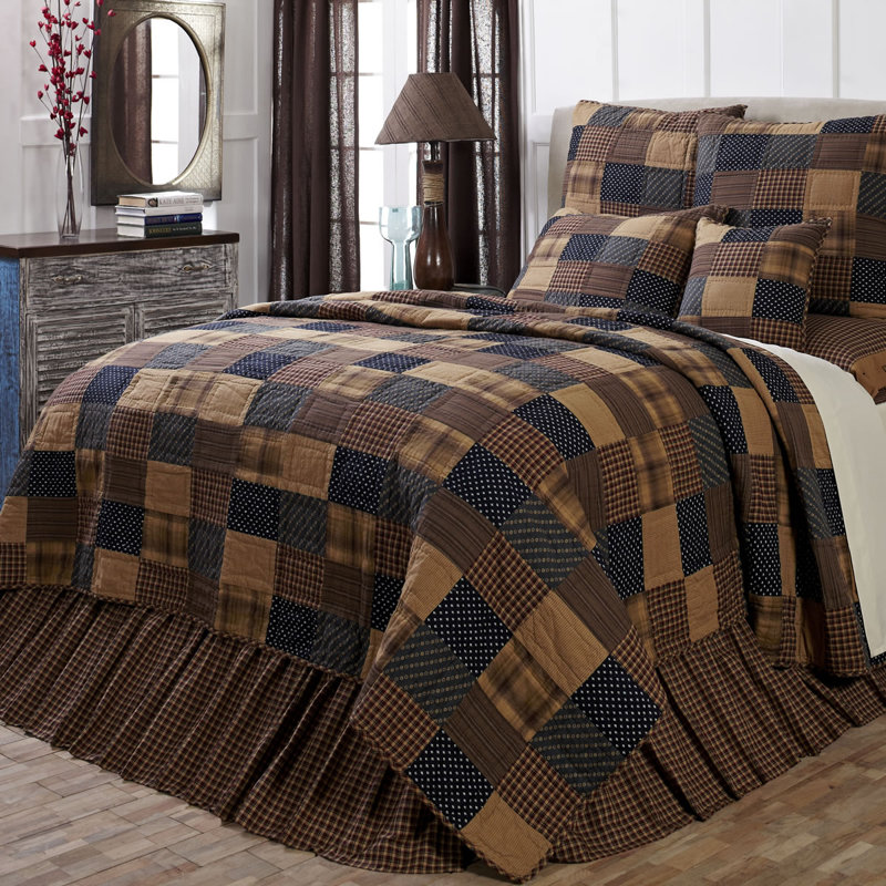 Patriotic Farmhouse / Country Cotton Geometric Shapes Quilt
