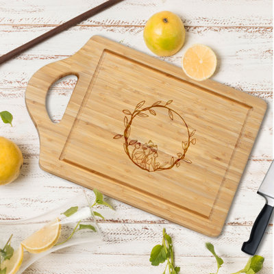Whimsical Wreath - 1 Piece Bamboo Cutting Board