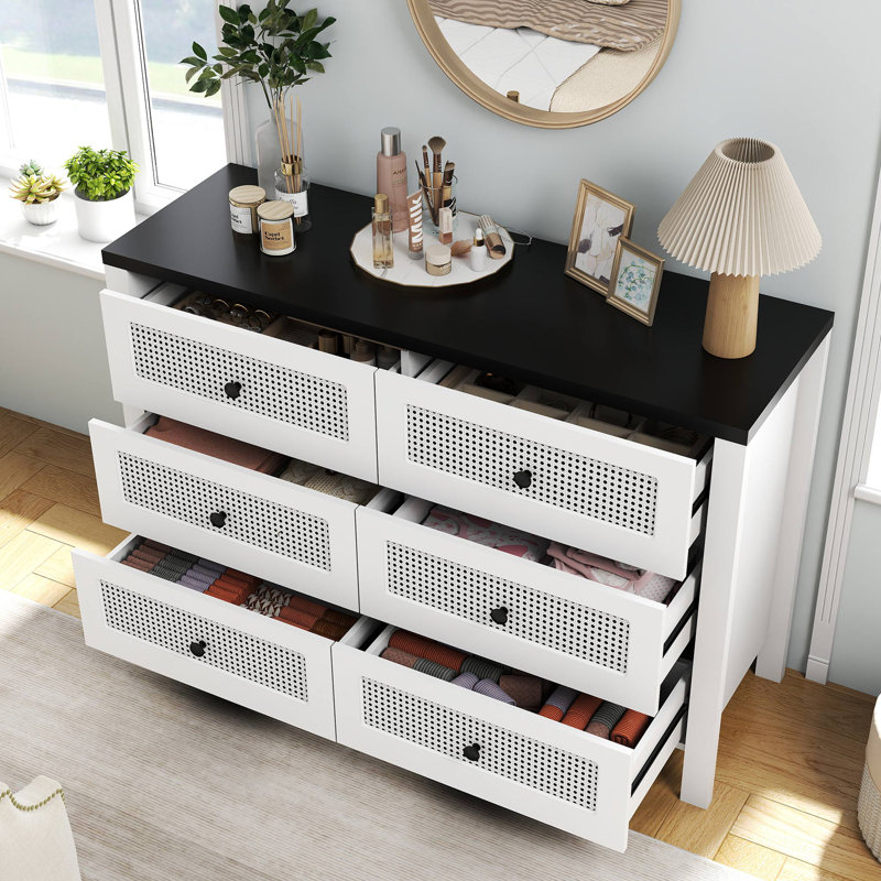 Stylish 6-Drawer Dresser (47'' W )