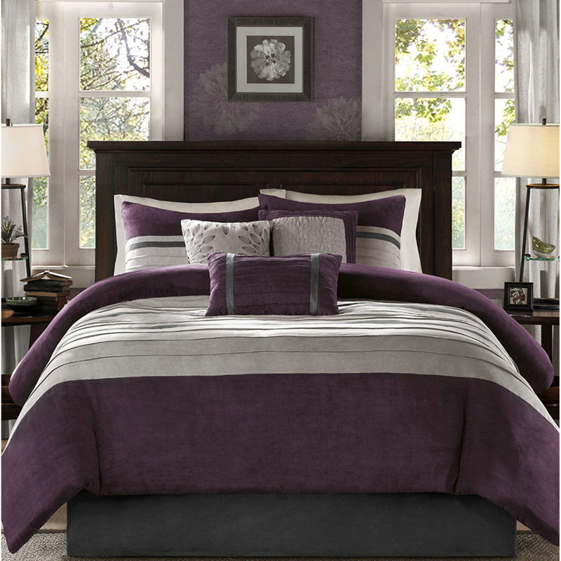 Édredon 7 pièces en très grand daim mauve, style transitionnel, coussins brodés, 2 taies décoratives, 1 jupe de lit, taies décoratives assorties
