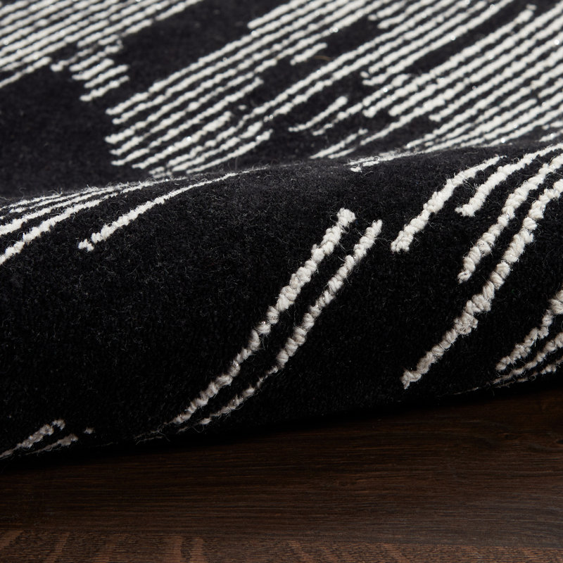 Abstract Area Rug in Black/Ivory, Rectangle 4' x 6'