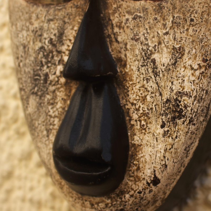 Décoration murale masque en bois africain Nusetor