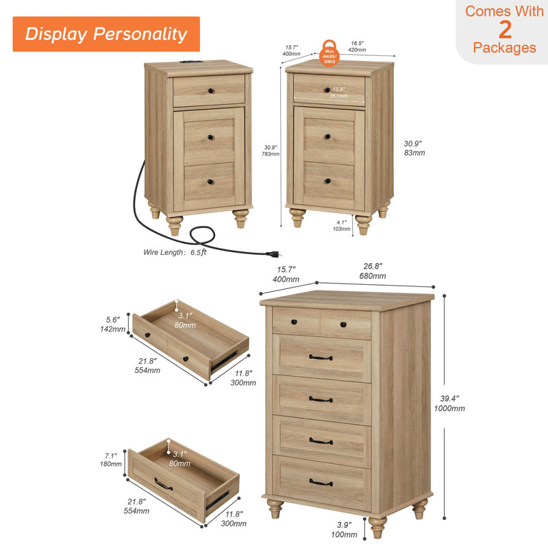 Ensemble de chambre à coucher 3 pièces - Comprend une commode 5 tiroirs Mid Century, un ensemble de 2 tables de chevet avec station de recharge, une commode 3 pièces et des ensembles de table de chevet, chêne