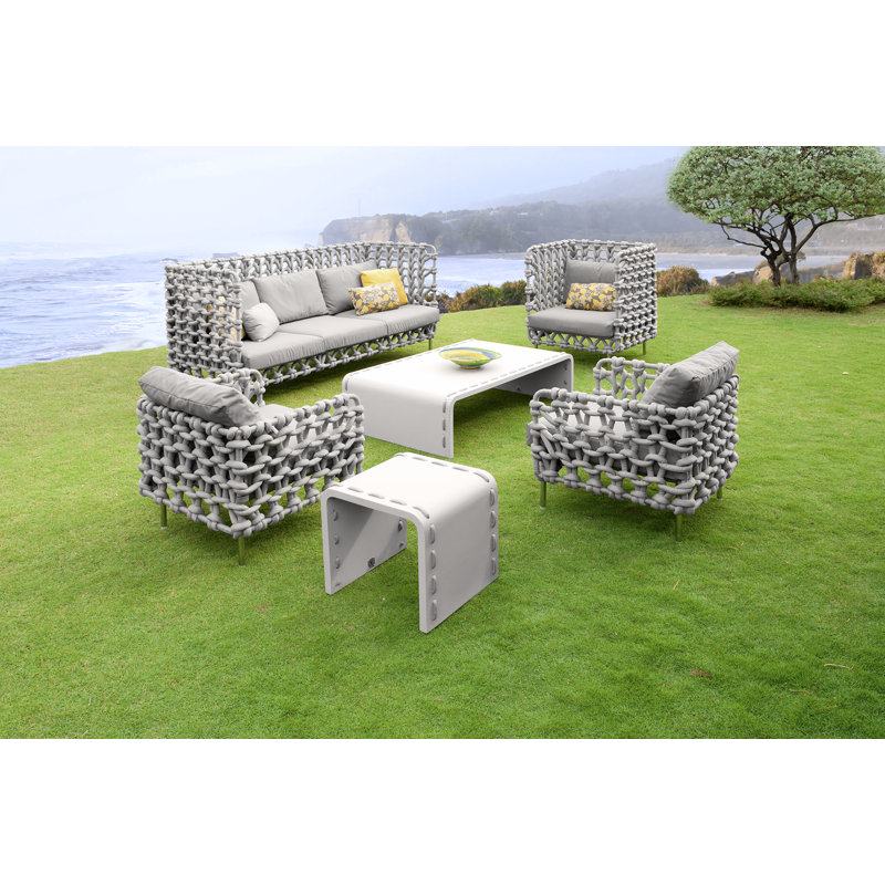 Cabaret Outdoor Lounge Chair