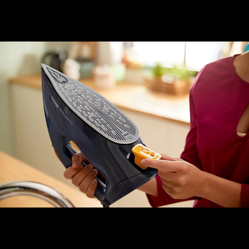 Philips 7000 Series 3000 Watt Non Stick Soleplate Iron