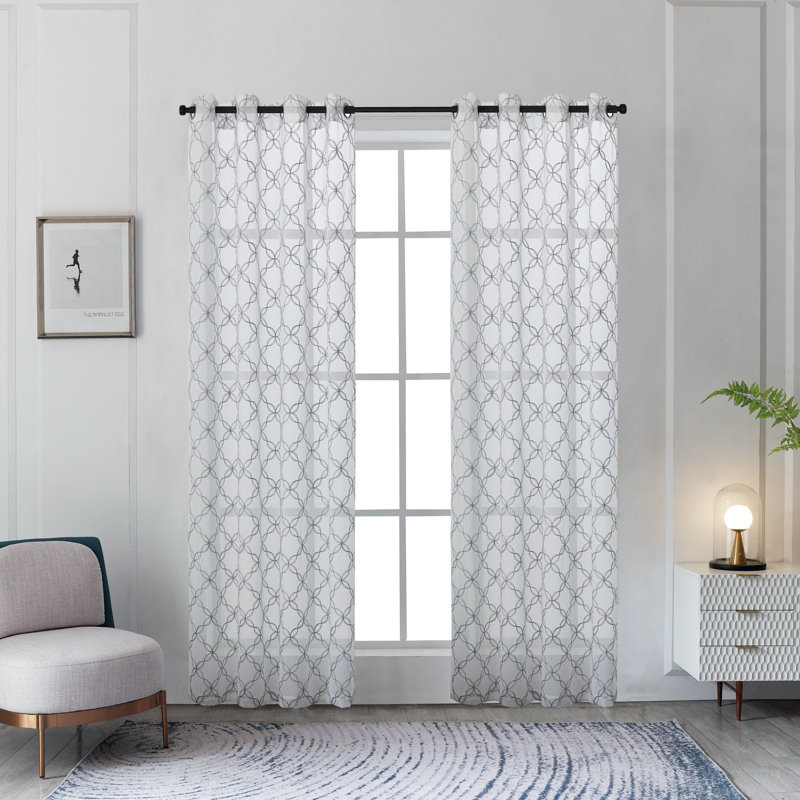Panneau de rideau simple diaphane avec œillets Harshbarger, Argent, L 52 po x L 54 po