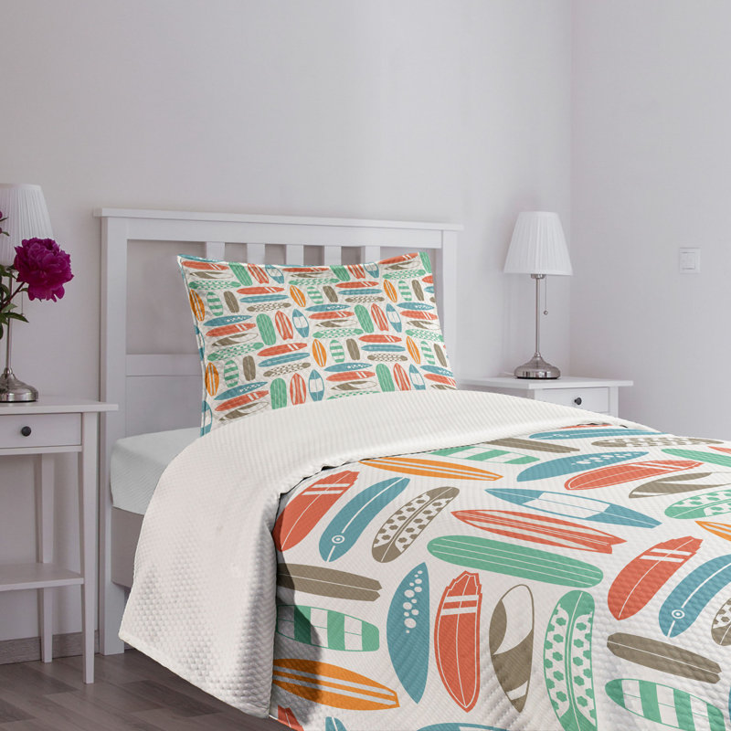White Twin Kids Surfboard Quilted Bedspread Set