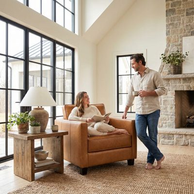 Élégante chaise 38 po en cuir 100% Sierra avec finition châtaignier de qualité supérieure pour un confort durable