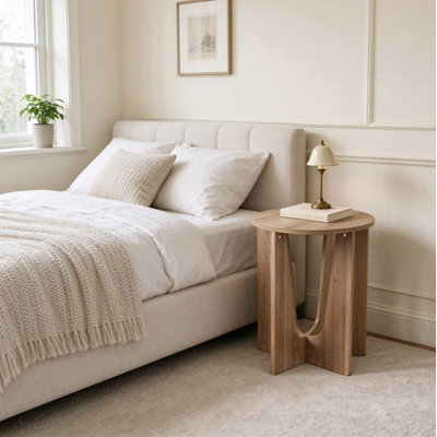 Artistic Round Accent Side Table, Coffee Wood Effect Curved Leg End Table for Interior Styling