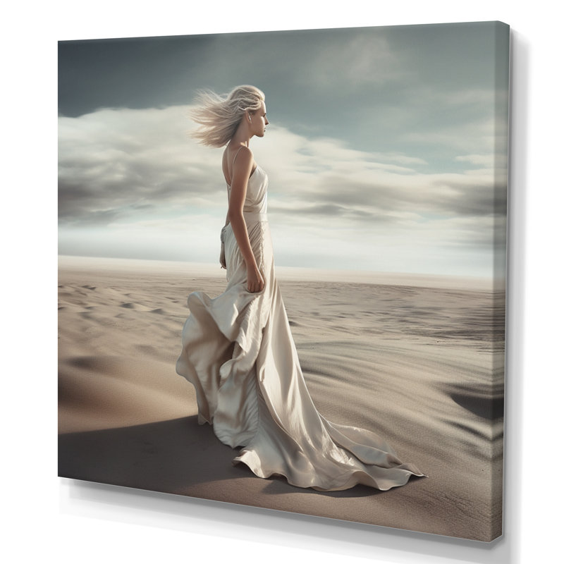 «Femelle par l'océan Breeze III», impression sur toile, H 36 po x l 36 po x P 1,5 po, Toile tendue