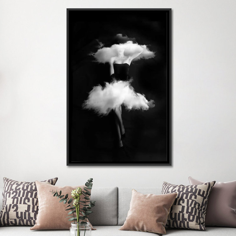 «Clouds», impression sur toile, H 26 po x l 18 po x P 1,5 po, Toile avec cadre noir, Pas de tapis