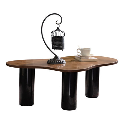 Table basse Modern Cloud (39 po) - Conception de forme irrégulière en forme de nuage, table de salon en bois aggloméré noir et bois avec assemblage facile | Idée cadeau