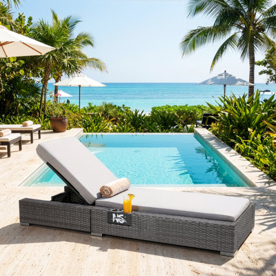   Chaise longue d'extérieur en osier PE avec dossier réglable avec coussin pour patio, jardin, bord de piscine