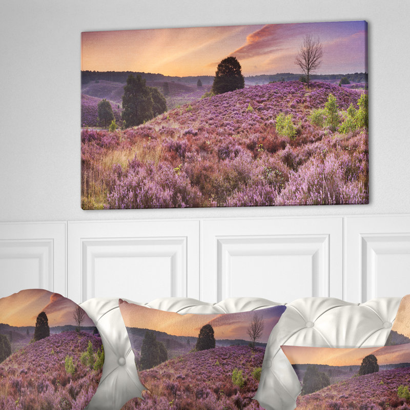 Blooming Heather at Dawn Panorama - impression sur toile tendue, H 20 po x l 40 po x P 1po