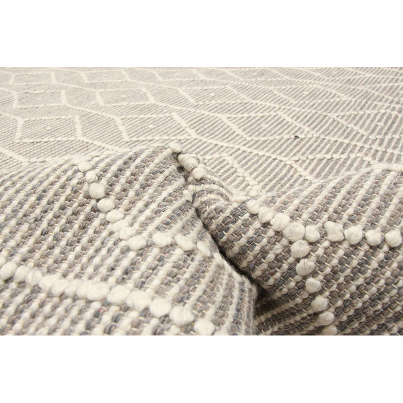 Tapis rectangulaire unique 6 pi 0 po x 9 pi 2 po Delince