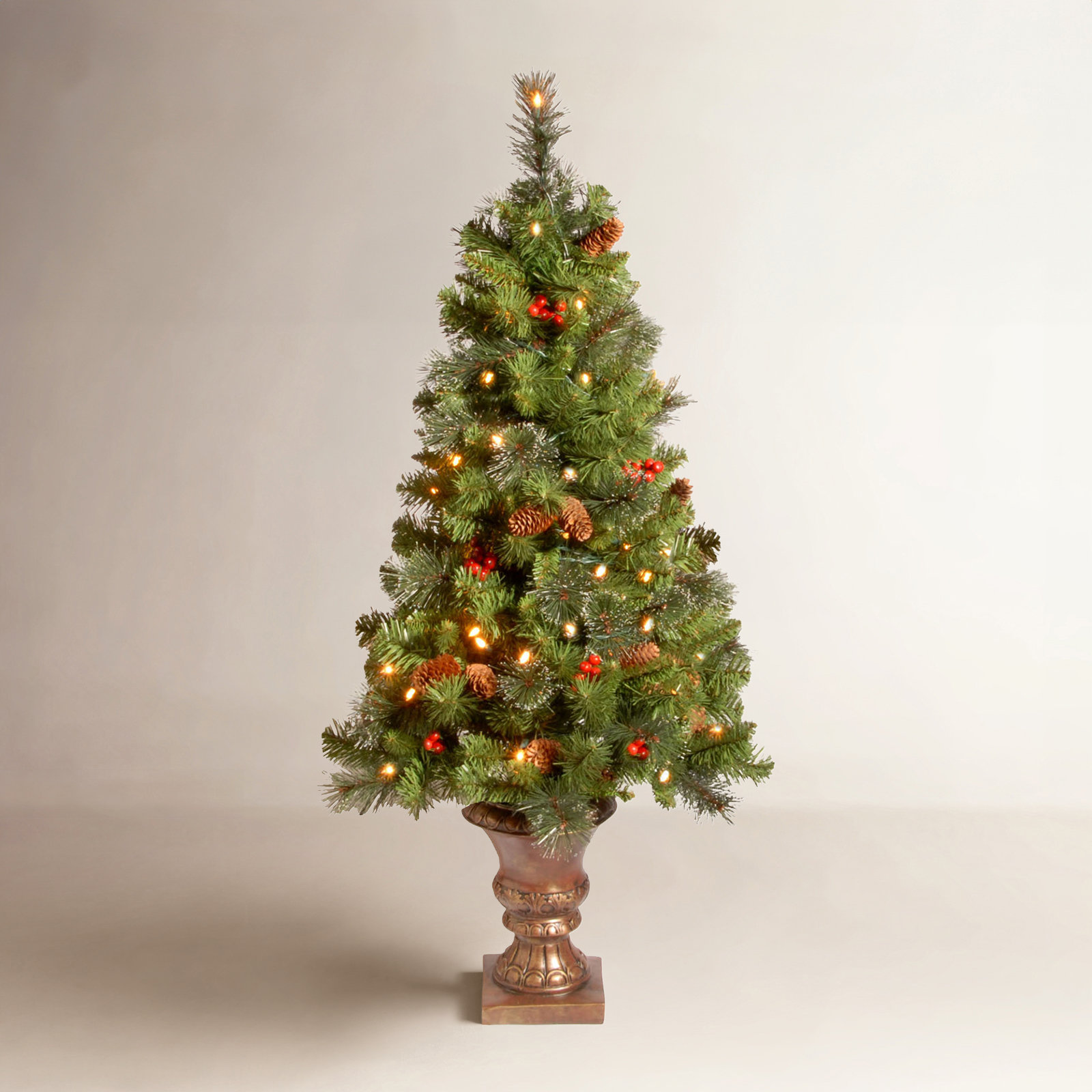 Crestwood Spruce Christmas Tree, 5', Clear Lights