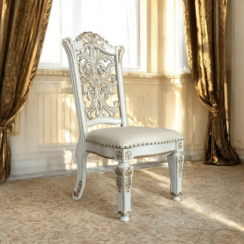 Ensemble de 2 chaises d'appoint Vendome en cuir synthétique et perle antique