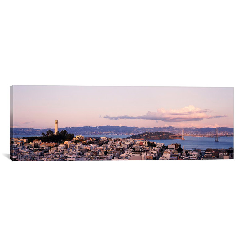 «Coit Tower, Telegraph Hill, San Francisco, California», reproduction de photo sur toile, H 12 po x l 36 po x P 1,5 po